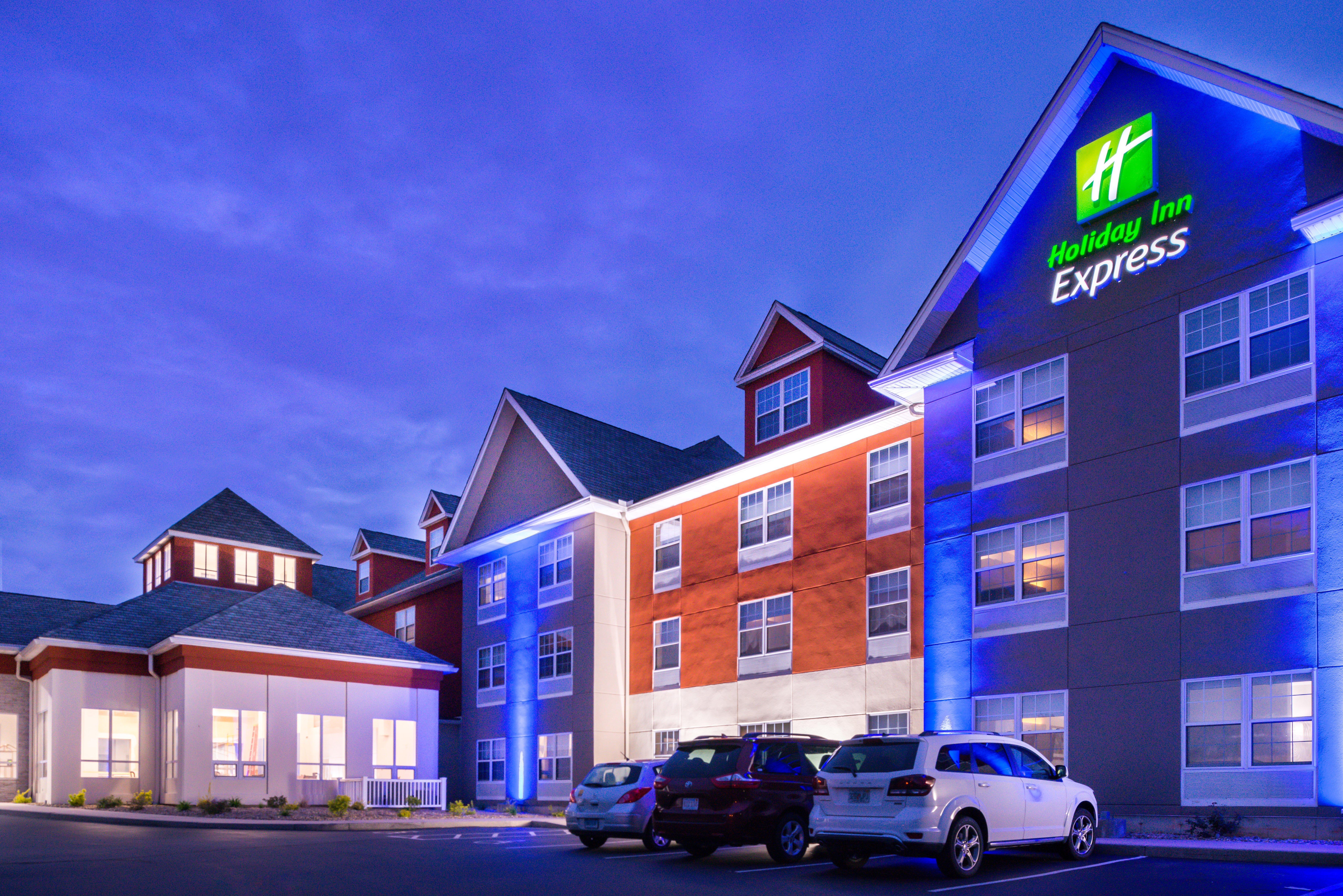 Holiday Inn Express Mystic, An Ihg Hotel Екстер'єр фото